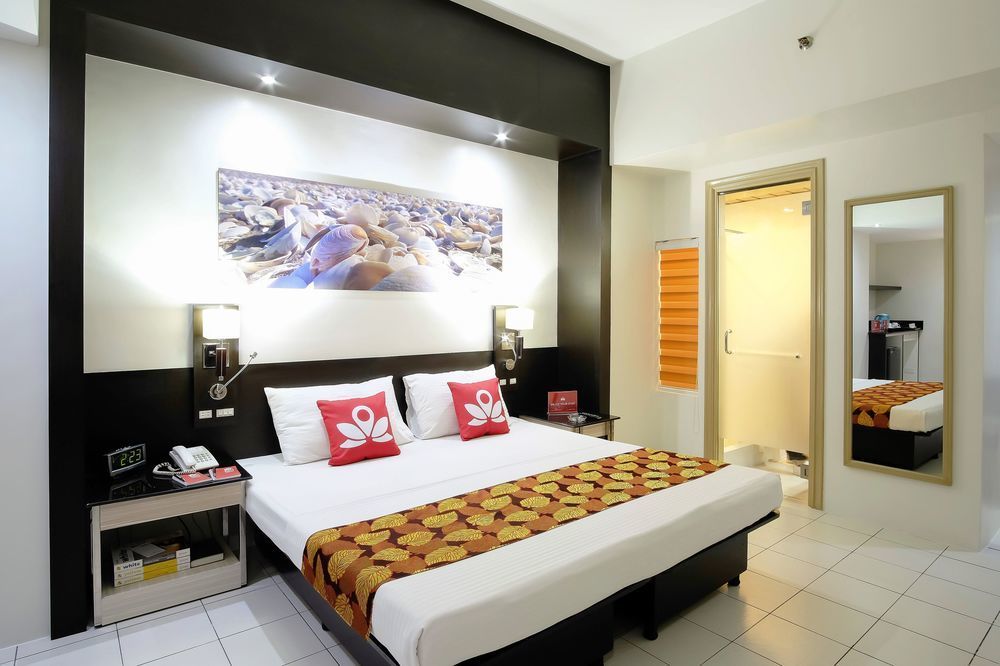 Zen Premium Mabini Street Hotel Манила Екстериор снимка